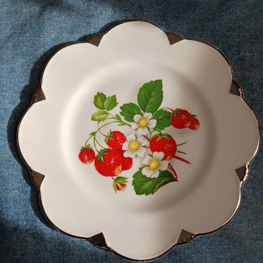 Strawberry plate